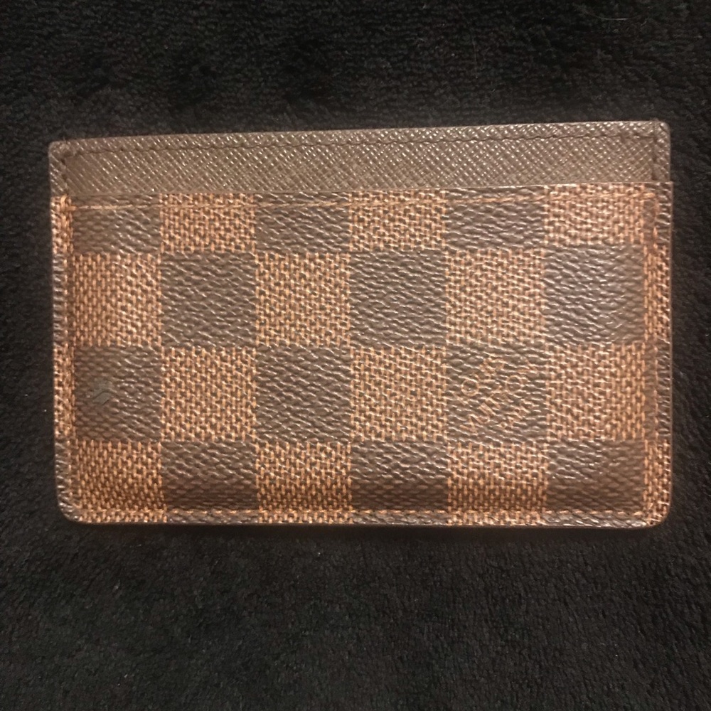 Authentic Men’s Louis Vuitton card holder